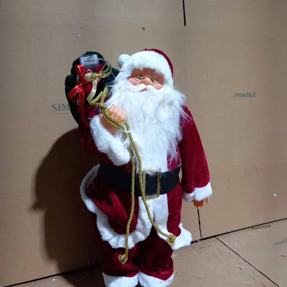  FESTIVE LIGHT UP TRADITIONAL STANDING SANTA