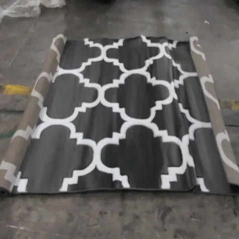 MODERN TRENDZ RUG - GREY // SIZE: 160 X 220cm