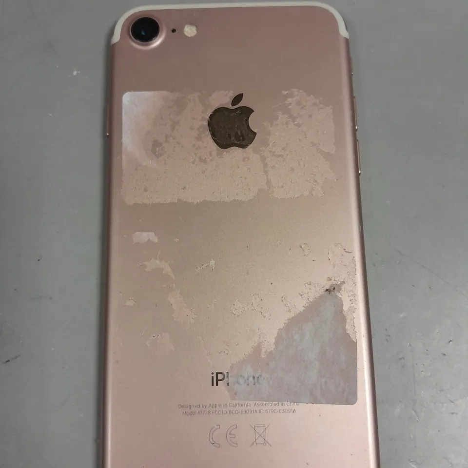 APPLE IPHONE 7 SMARTPHONE 