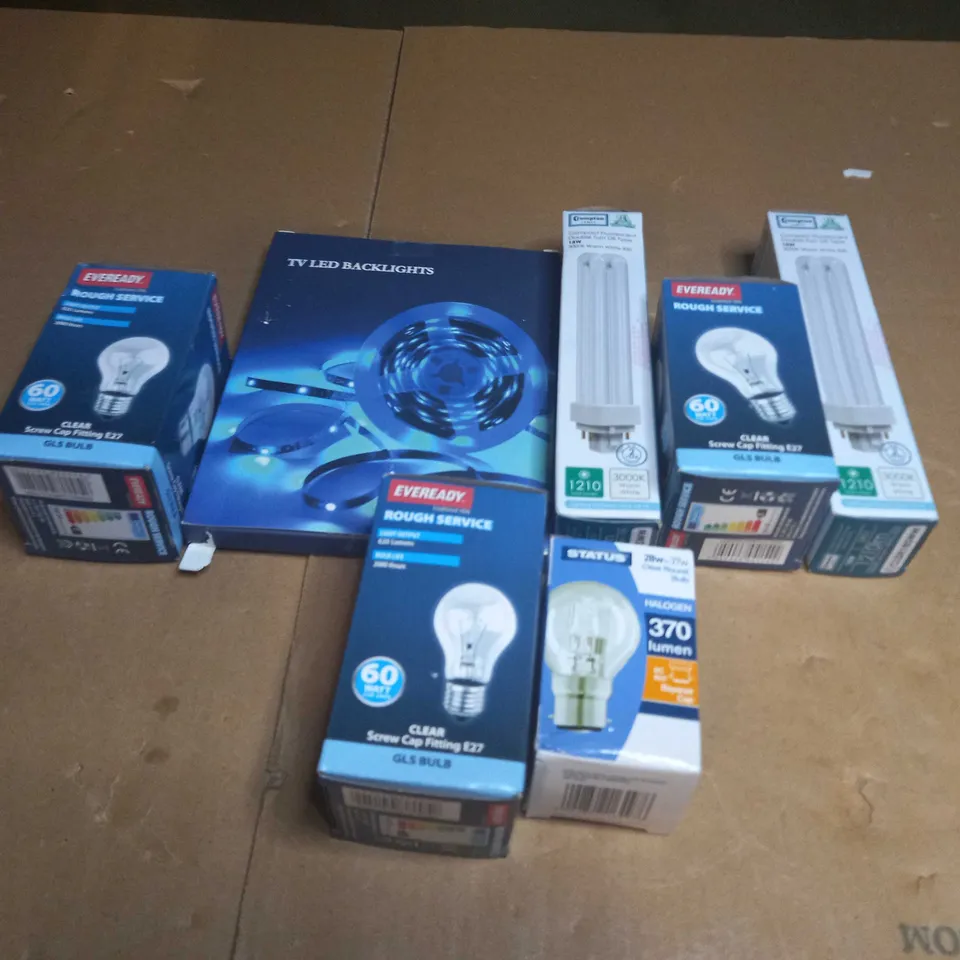LOT OF ASSORTED LIGHT BULBS CASELL, CROMPTON AND EVEREADY