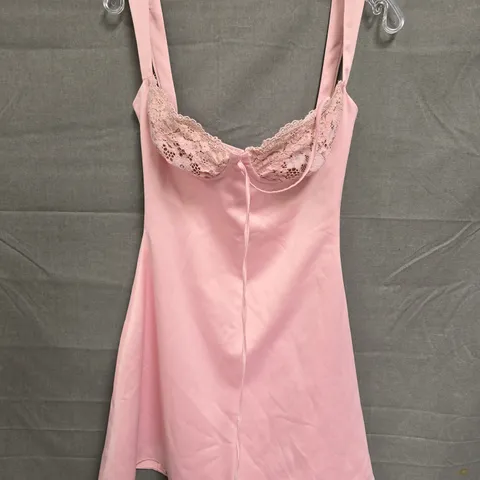 HOUSE OF CB DRESS IN PINK - S