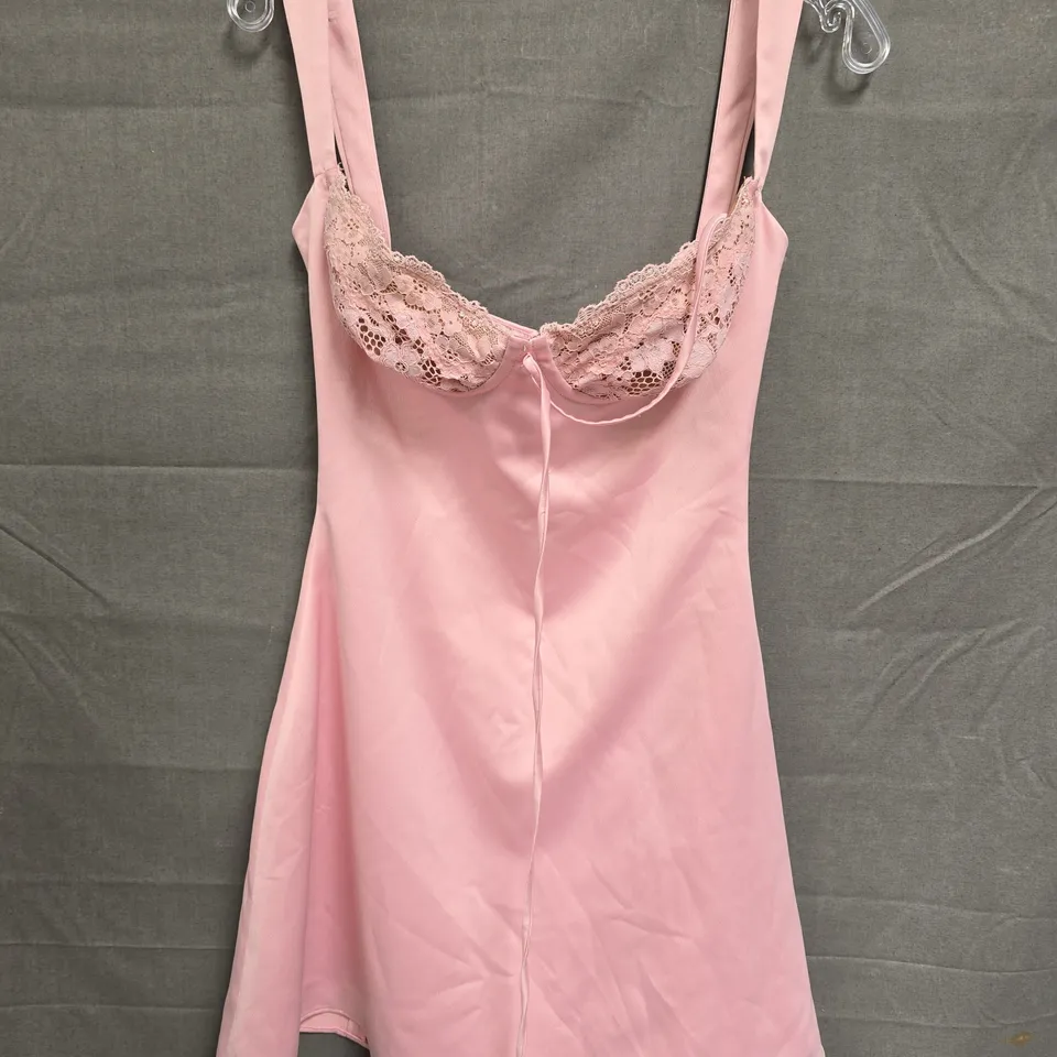 HOUSE OF CB DRESS IN PINK - S