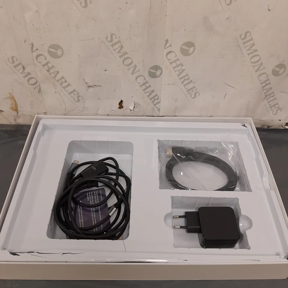 BOXED KUMK PORTABLE MONITOR 