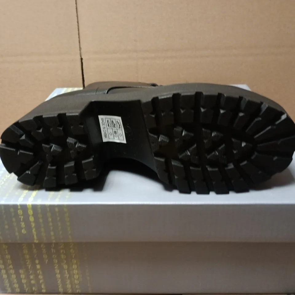 BOXED PAIR OF KOI GIN PLATFORM MILITARY BOOTS IN BLACK - SIZE 4