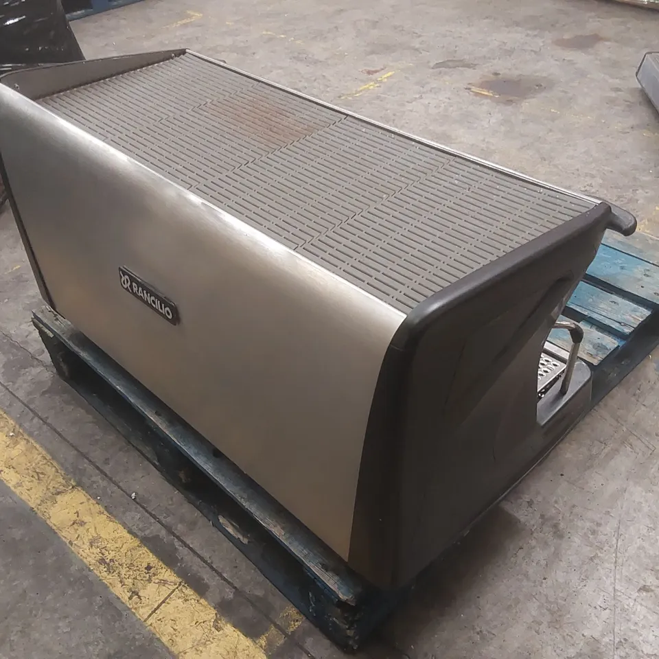 RANCILIO CLASSE 7 COMMERCIAL 2 GROUP COFFEE MACHINE