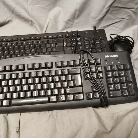 APPROXIMATELY 10 ASSORTED WIRED KEYBOARD & MICE