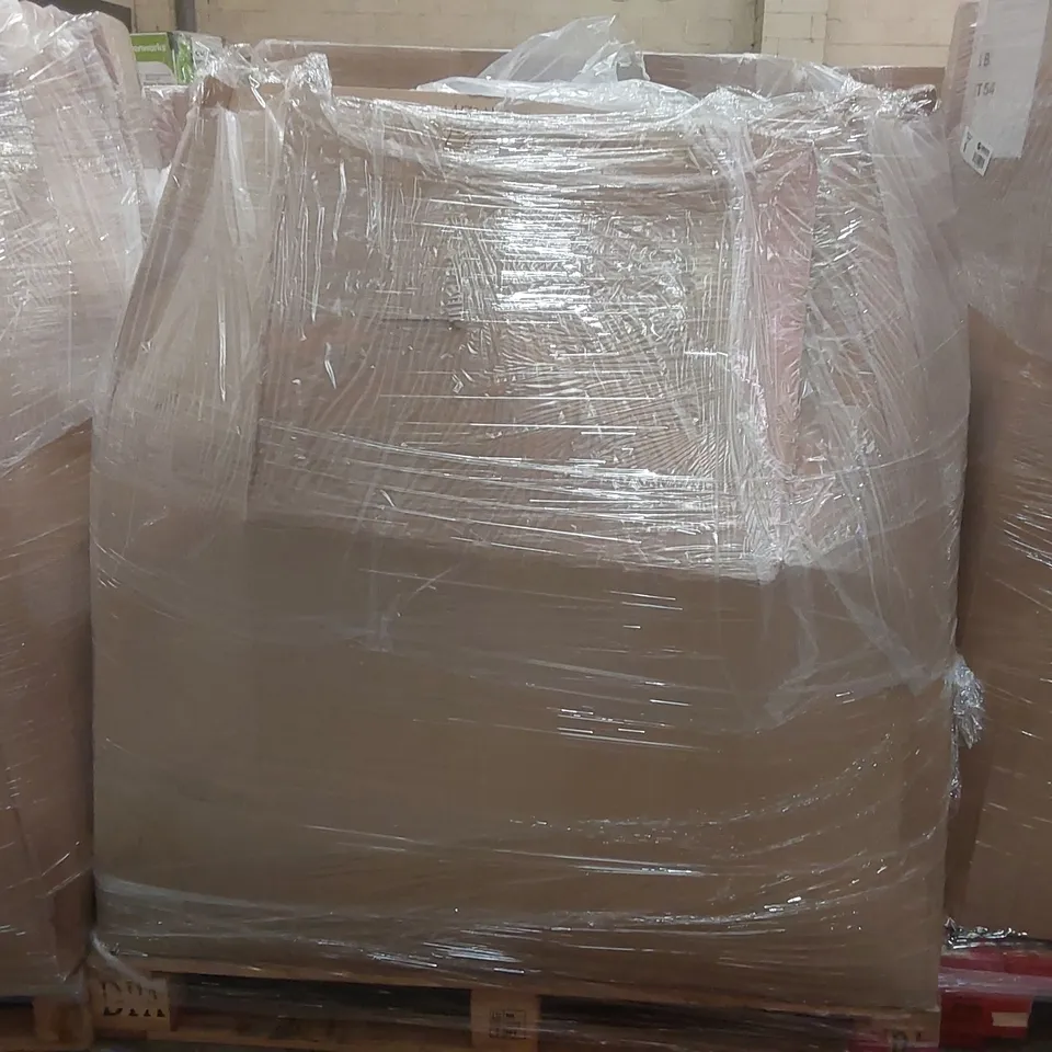 PALLET CONTAINING APPROXIMATELY 100x BRAND NEW ASSORTED DESIGNER CLOTHING ITEMS INCLUDING: JULIPA JACKET, SIMPLY BE JACKETS, JD WILLIAMS JACKET ECT