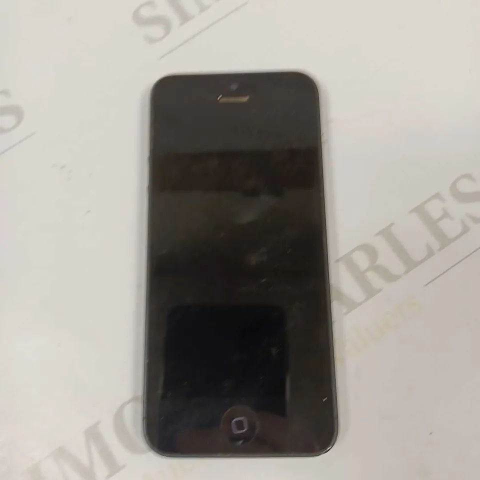 APPLE IPHONE 5 (A1429) 