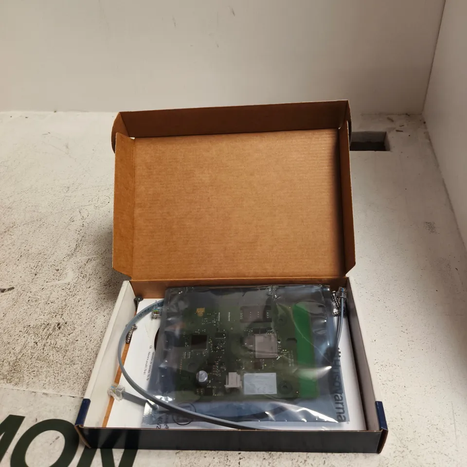 BOXED HUSQVARNA AUTOMOWER CONNECT KIT