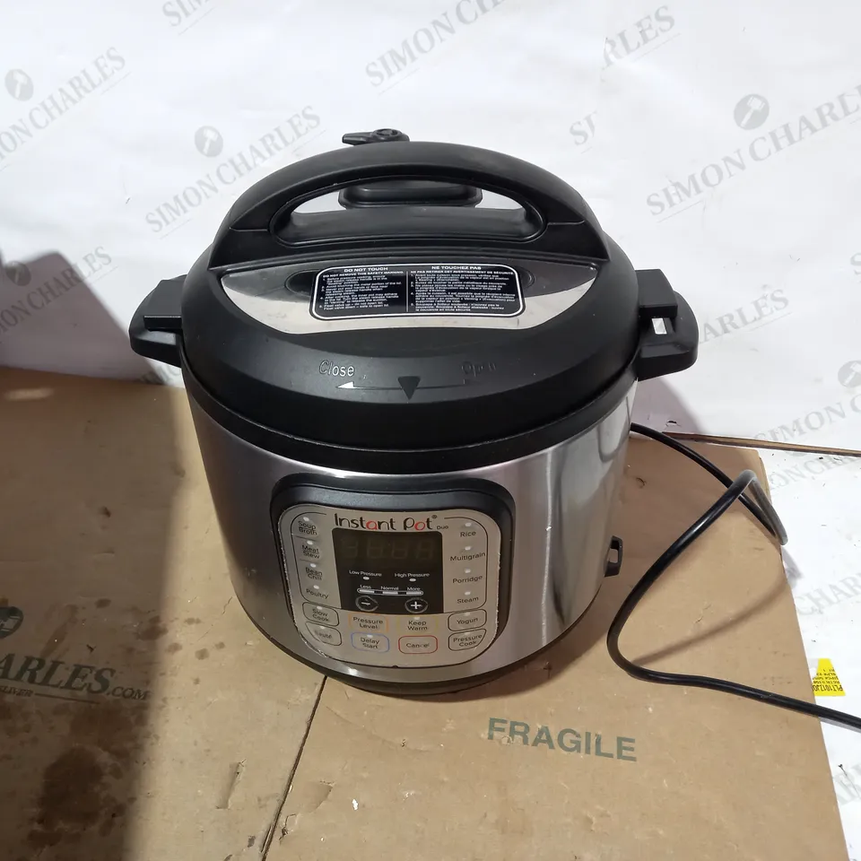 INSTANT POT DUO SMART PRESSURE COOKER