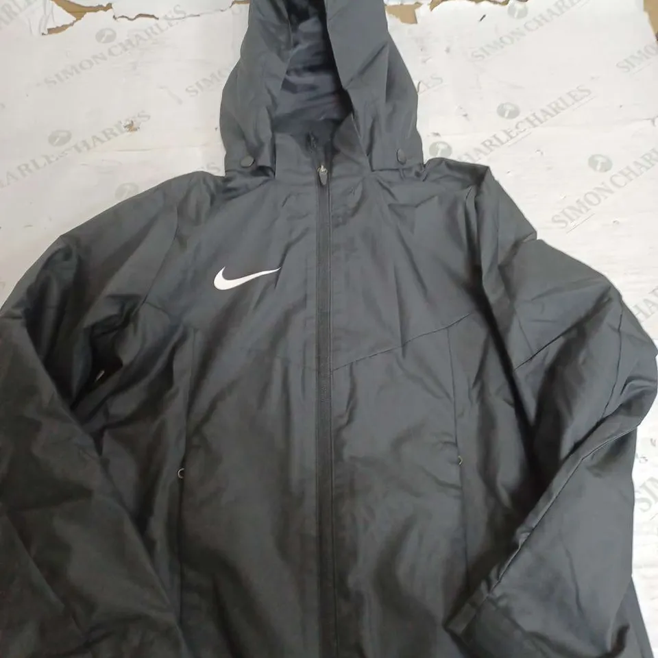 NIKE BLACK PADDED JACKET - KIDS M