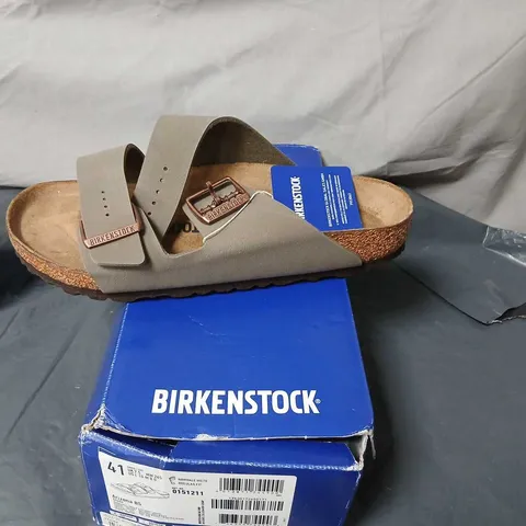BIRKENSTOCK ARIZONA SANDALS – STONE, UK 7.5 (EU 41)
