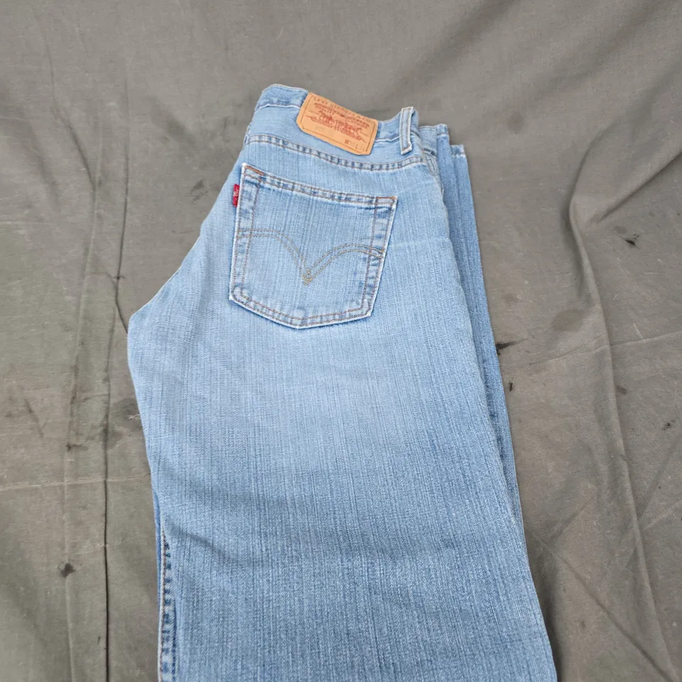 LEVI'S JEANS UK 30X34 (W30 L34)