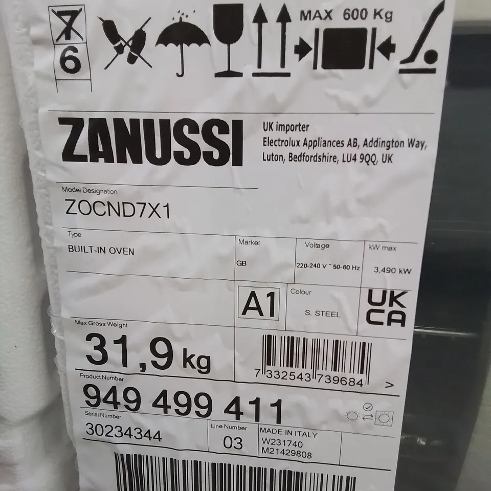 ZANUSSI SERIES 20 FANCOOK BUILT IN CATALYTIC SINGLE OVEN IN STAINLESS STEEL Model ZOCND7X1