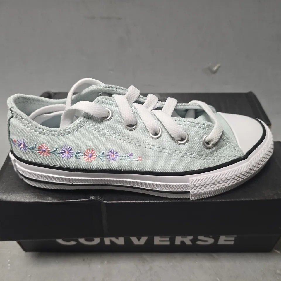 BOXED PAIR OF CONVERSE YOUTH FLORAL SNEAKERS IN LIGHT BLUE - UK 11