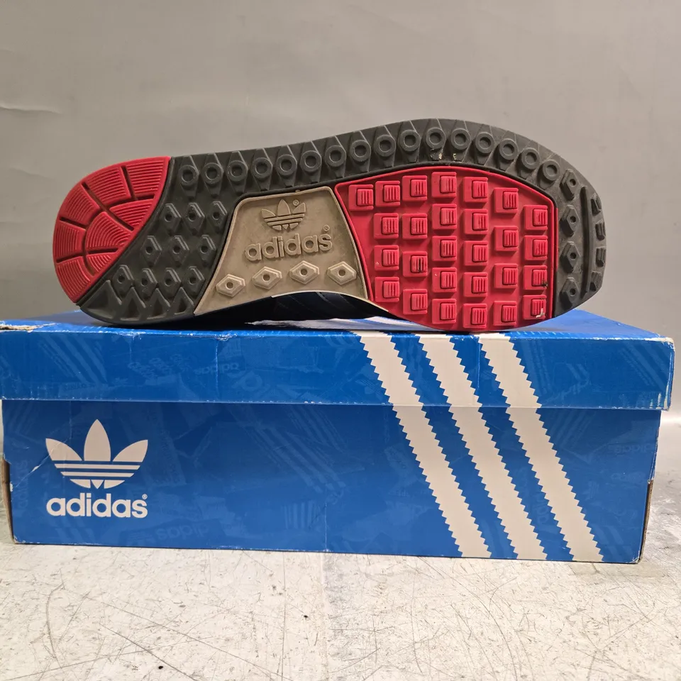 BOXED PAIR OF ADIDAS BOSTON SUPER SHOES IN NAVY/BLUE/SILVER SIZE UK 9