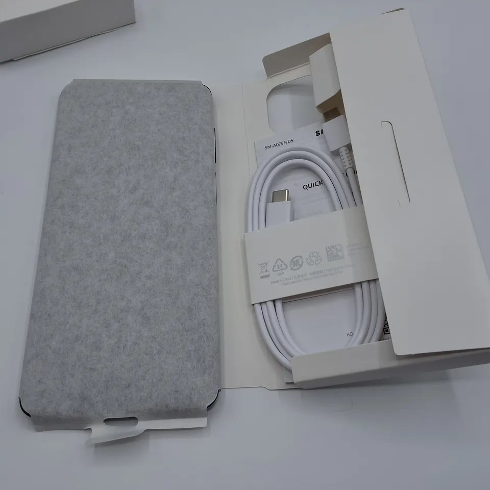 BOXED SAMSUNG GALAXY A07 4/64GB IN BLACK - SM-A075F