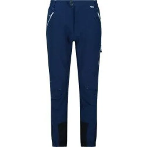 BRAND NEW REGATTA MOUNTAIN WINTER TROUSERS IN NAVY - UK 42"