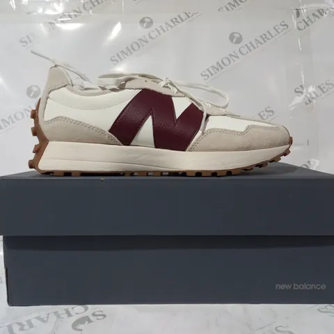 BOXED PAIR OF NEW BALANCE TRAINERS IN OFF WHITE/BURGUNDY UK SIZE 8.5