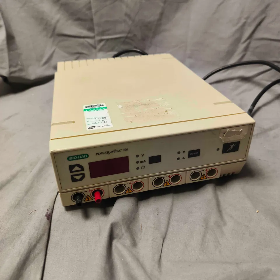 BIO-RAD POWERPAC 300 POWER SUPPLY