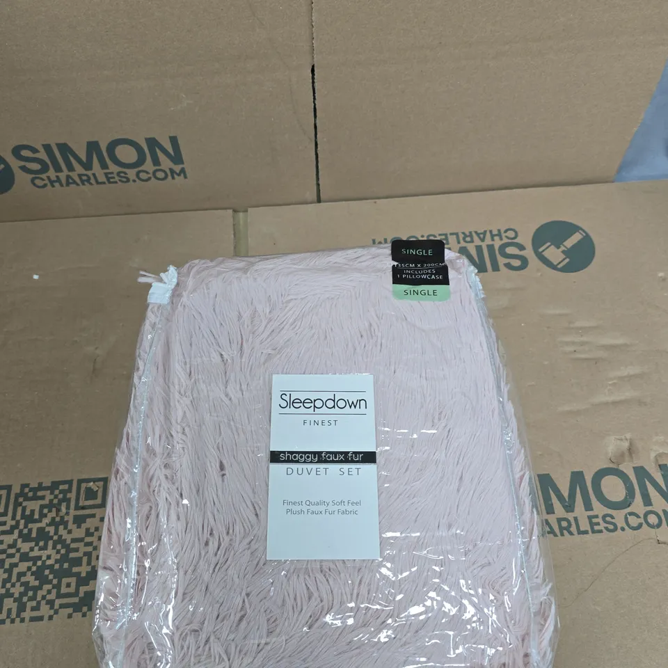 SLEEPDOWN FINEST SHAGGY FAUX FUR DUVET SET – SINGLE (INCLUDES 1 PILLOWCASE)