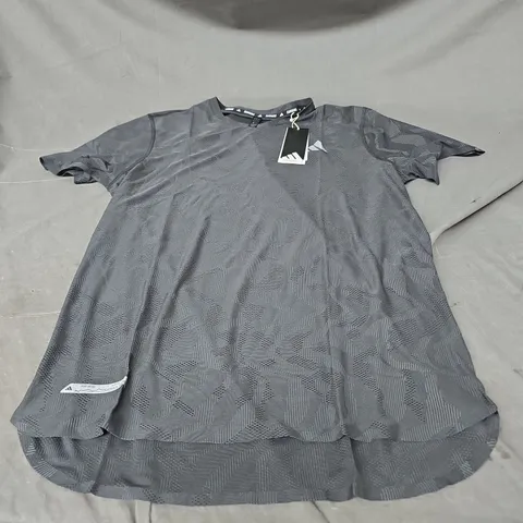 ADIDAS RUNNING ULTIMATE ENGINEERED TEE IN BLACK SIZE M