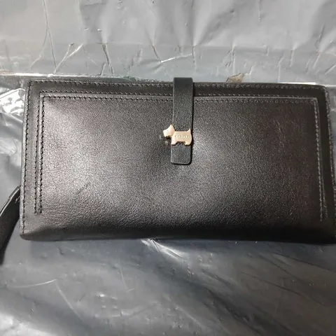 RADLEY LONDON NEWICK ROAD WOMENS PURSE IN BLACK