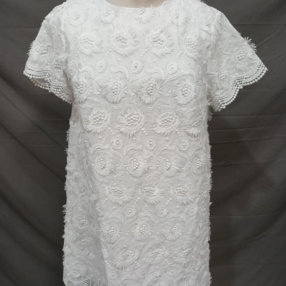 ZARA EMBROIDERED DRESS IN IVORY SIZE SMALL