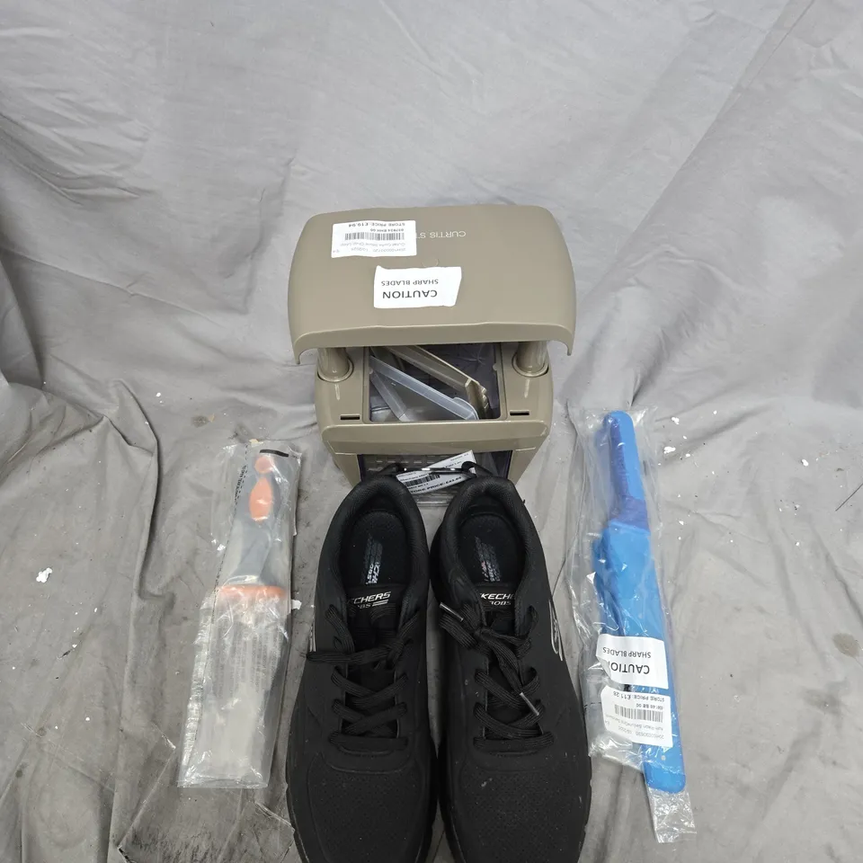 LARGE QUANTITY OF ASSORTED ITEMS TO INCLUDE SKETCHERS SHOES, PAIR OF KNIVES, CURTIS STONE CHOP CHOP, SOIL KNIFE, ETC - COLLECTION ONLY