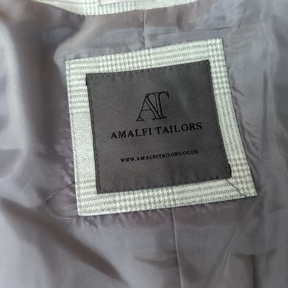 ALMAFI TAILORS SANTORINI WAISTCOAT IN LIGHT GREY CHECK - SIZE 46
