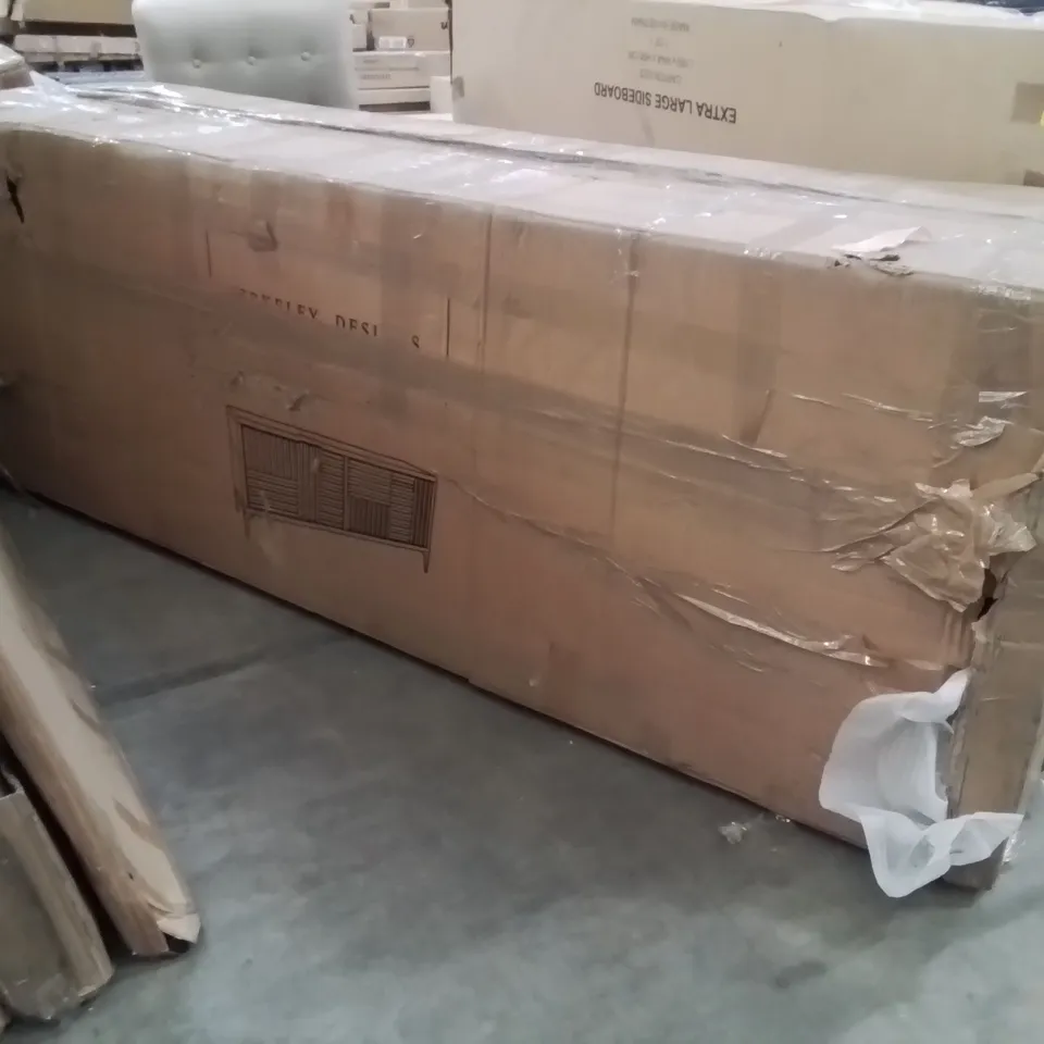 BOXED BERKELEY DESIGNS LARGE CONSOLE TABLE (1 BOX)