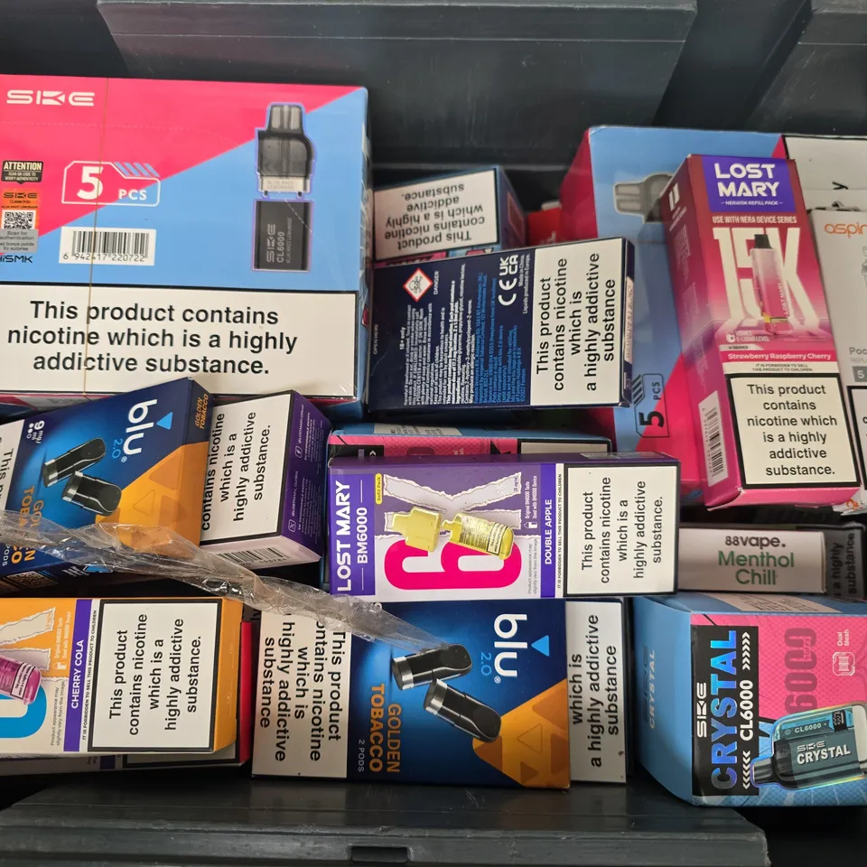 APPROXIMATELY 20 ASSORTED E-CIGARETTE PRODUCTS TO INCLUDE BRANDS SUCH AS SIKE, PIXL, LOST MARY, ETC - COLLECTION ONLY