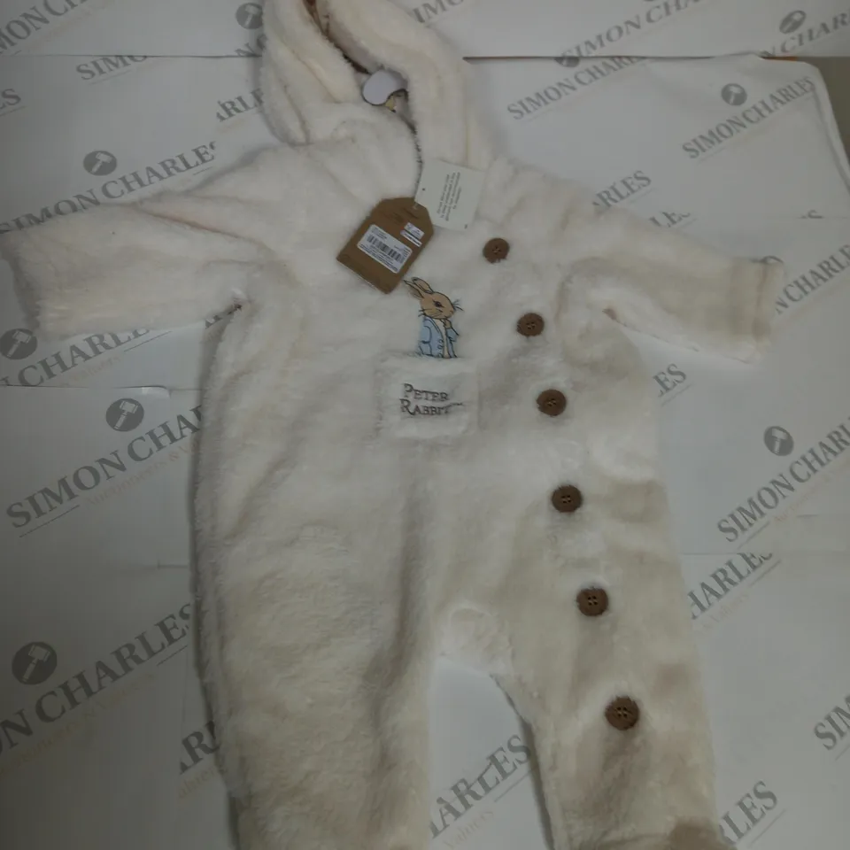 PETER RABBIT SHERPA EFFECT ALL IN 1 SNOWSUIT SIZE 3-6 MONTHS