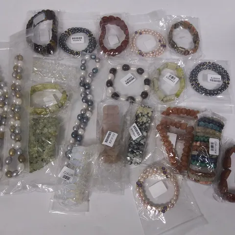 LOT OF 20 BRAND NEW FASHION BRACELETS IN VARIOUS STYLES AND SIZES