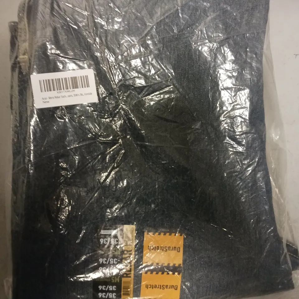 BRAND NEW ARIAT MEN'S JEANS IN BLUE SIZE 35/36