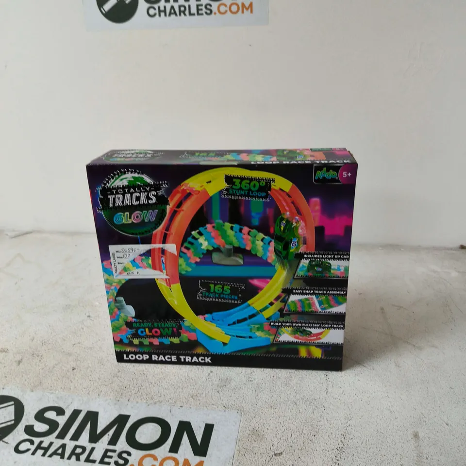 LOOP RACE TRACK GLOW – NEON LIGHT-UP TOY SET 
