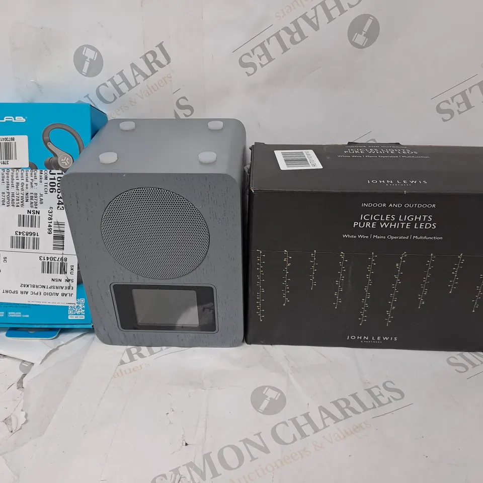 BOX OF ASSORTED ELECTRICAL ITEMS TOO INCLUDE RADIOS , OUTDOOR LIGHTS AND EARPHONES