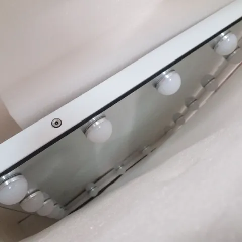 BOXED HOLLYWOOD MIRROR