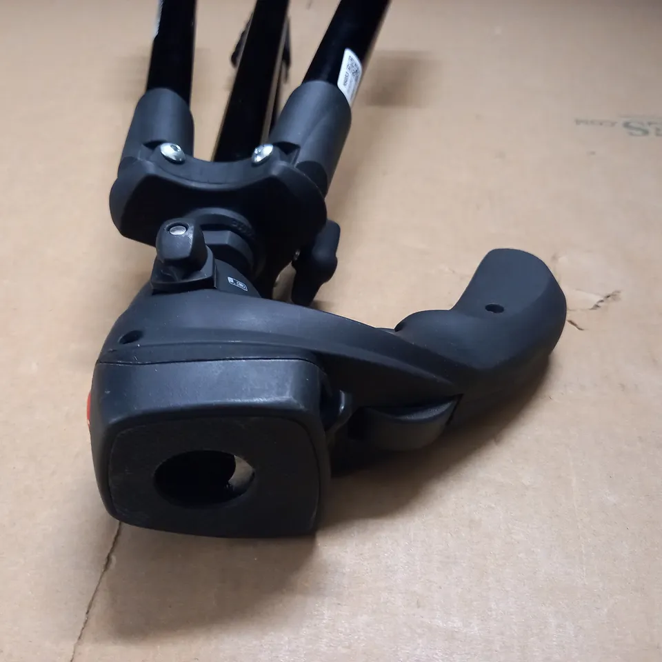 MANFROTTO COMPACT ACTION TRIPOD 