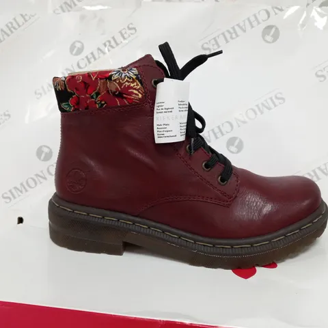RIEKER RED INTEREST COLOUR BOOT SIZE 6 1/2 - BOXED