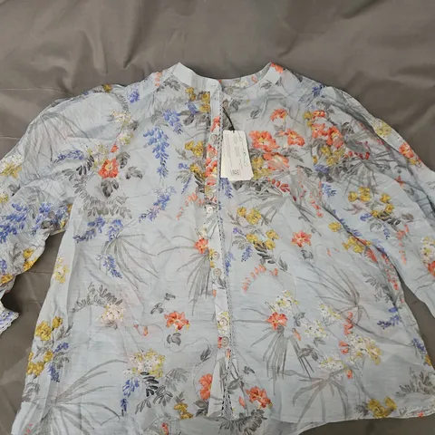 MONSOON BUTTON-UP BLOUSE IN PALE BLUE SIZE LARGE