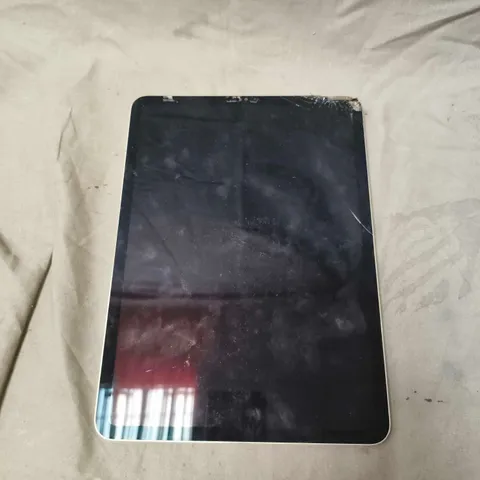 APPLE IPAD TABLET - A1980