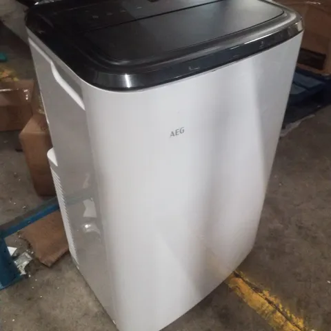 AEG AXP26U339CW PORTABLE AIR CONDITIONER 64 DB WHITE