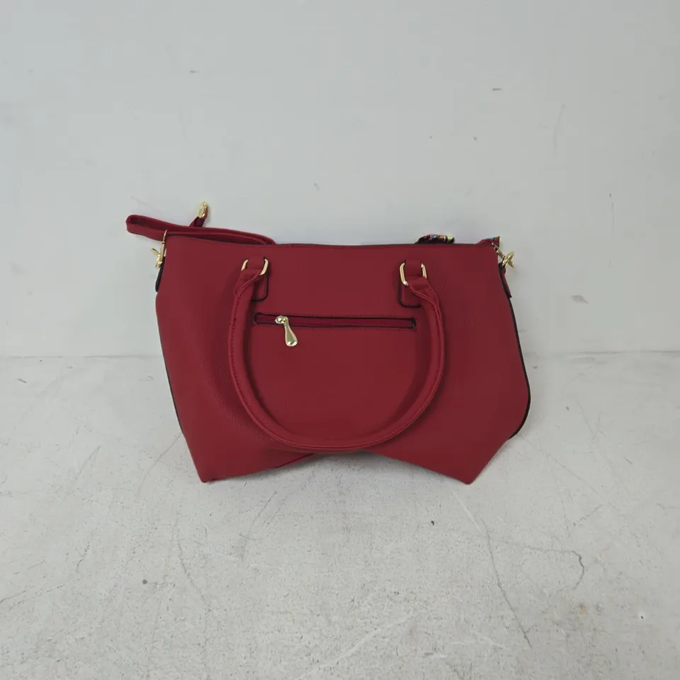 BOX OF APPROXIMATELY 20 ASSORTED CLOTHING ITEMS TO INCLUDE: RED LEATHER HANDBAG