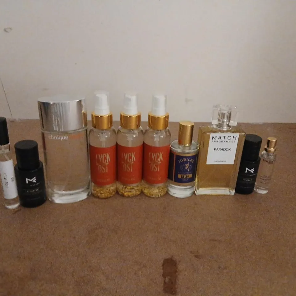 APPROXIMATELY 10 ASSORTED UNBOXED FRAGRANCES