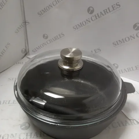 BERGHOFF'S EUROCAST PROFESSIONAL SERIES NON-STICK SAUTE PAN WITH LID (11" - 28CM) - 4.6QT/4.4L