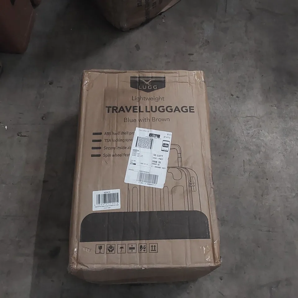 BOXED LUGG LIGHTWEIGHT TRAVEL SUITCASE 