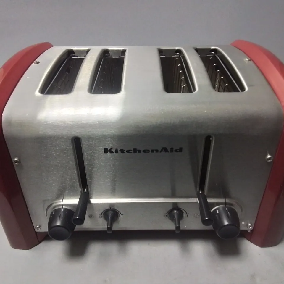 KITCHENAID ARTISAN 4-SLICE RED TOASTER