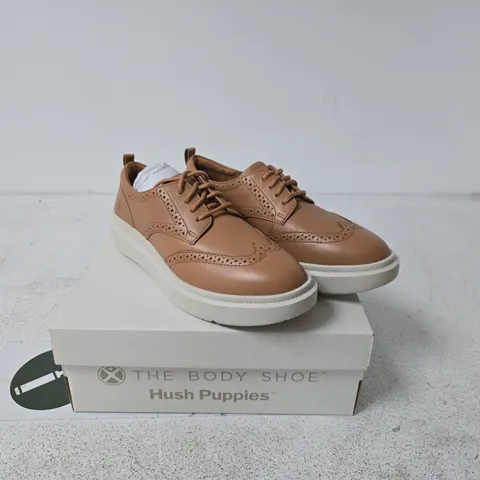 HUSH PUPPIES WOMEN JOY WINGTIP UK 6 TAN BOXED