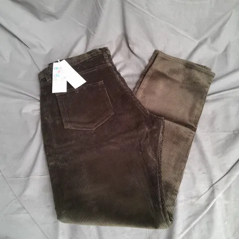 COMMUNITY CLOTHING MENS FIVE POCKET CORD TROUSER IN DARK OLIVE SIZE 36W 34L